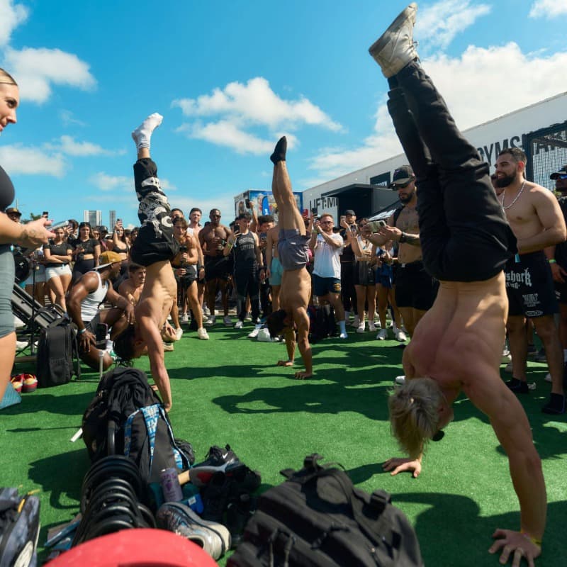 Handstand : comment apprendre l'équilibre sur les mains
